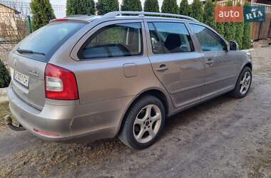 Универсал Skoda Octavia 2010 в 