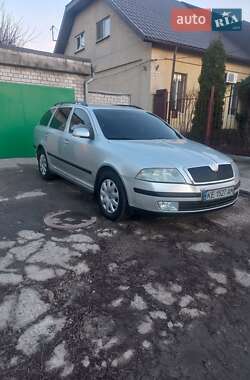 Універсал Skoda Octavia 2006 в Дніпрі