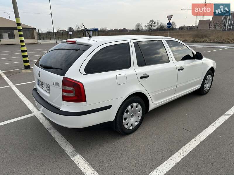 Универсал Skoda Octavia 2012 в Луцке
