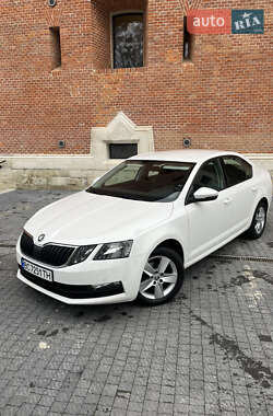 Лифтбек Skoda Octavia 2018 в Львове