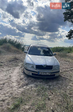 Лифтбек Skoda Octavia 2006 в Черкассах