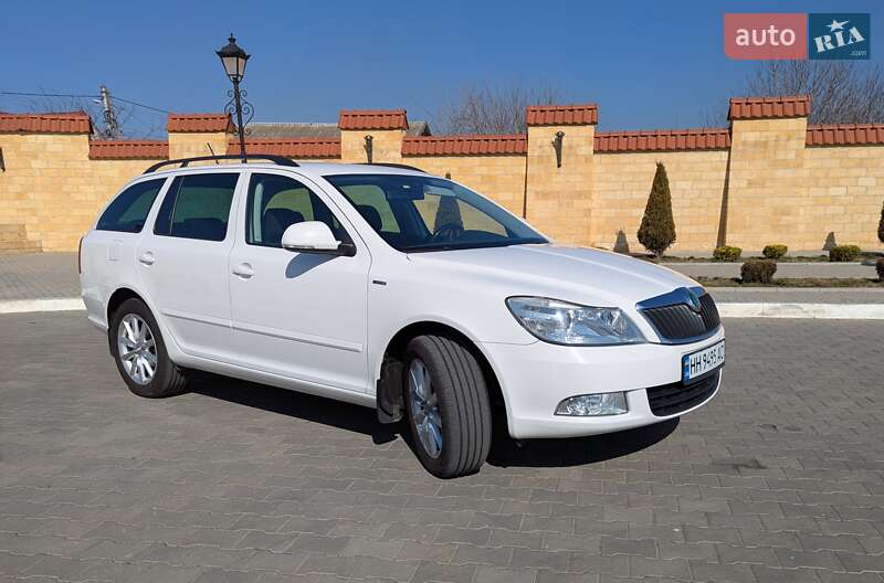 Универсал Skoda Octavia 2012 в Измаиле