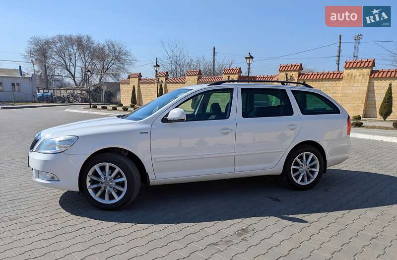 Универсал Skoda Octavia 2012 в Измаиле