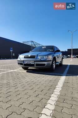 Лифтбек Skoda Octavia 2002 в Ивано-Франковске