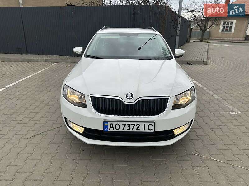 Універсал Skoda Octavia 2017 в Ужгороді