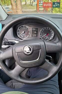 Универсал Skoda Octavia 2011 в 