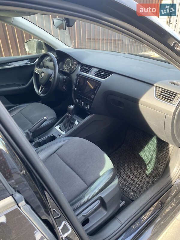 Универсал Skoda Octavia 2019 в Виннице