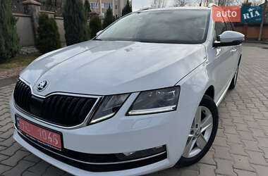 Универсал Skoda Octavia 2019 в Киеве