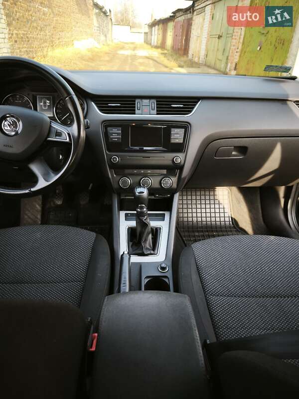 Універсал Skoda Octavia 2014 в Харкові