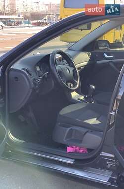 Лифтбек Skoda Octavia 2008 в 