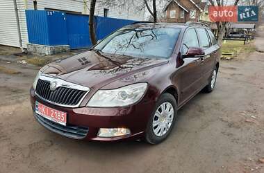 Универсал Skoda Octavia 2010 в Полтаве