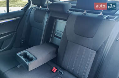 Ліфтбек Skoda Octavia 2018 в 