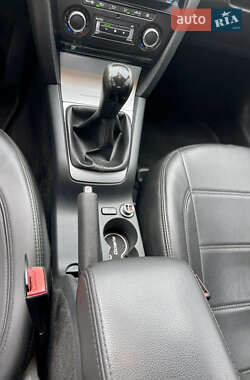 Лифтбек Skoda Octavia 2009 в 