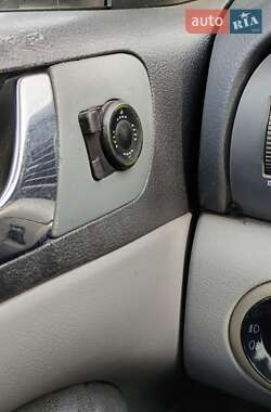 Ліфтбек Skoda Octavia 1998 в 