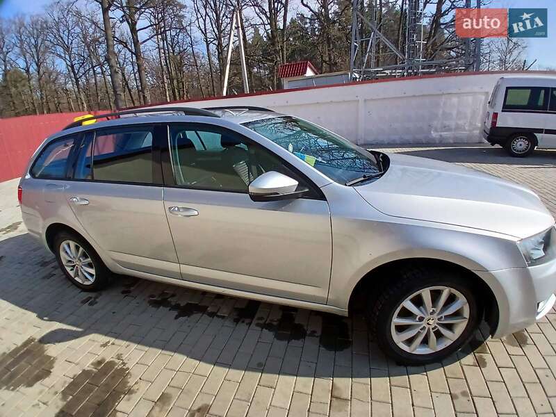 Универсал Skoda Octavia 2016 в Сарнах