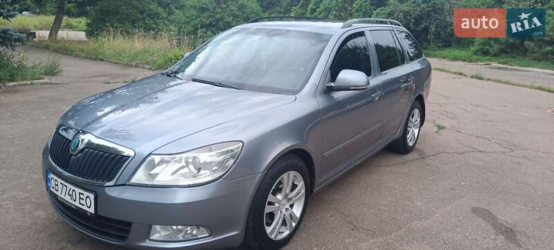 Універсал Skoda Octavia 2013 в Чернігові