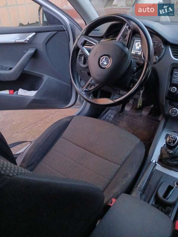 Универсал Skoda Octavia 2016 в Сарнах
