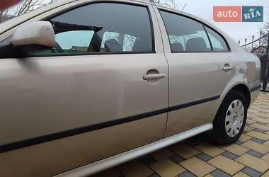 Ліфтбек Skoda Octavia 2005 в 