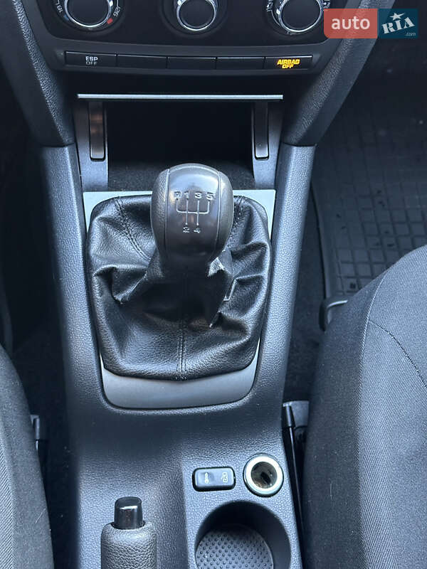 Лифтбек Skoda Octavia 2010 в Ровно