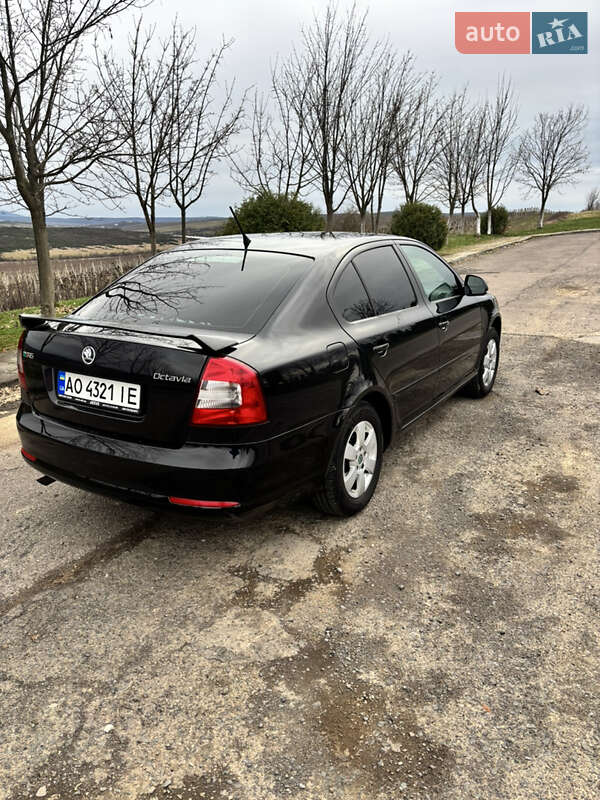 Лифтбек Skoda Octavia 2010 в Мукачево