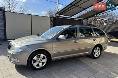 Универсал Skoda Octavia 2009 в 