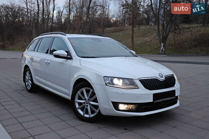 Универсал Skoda Octavia 2015 в 