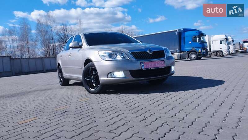 Лифтбек Skoda Octavia 2009 в Сарнах