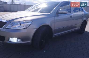 Лифтбек Skoda Octavia 2009 в Сарнах