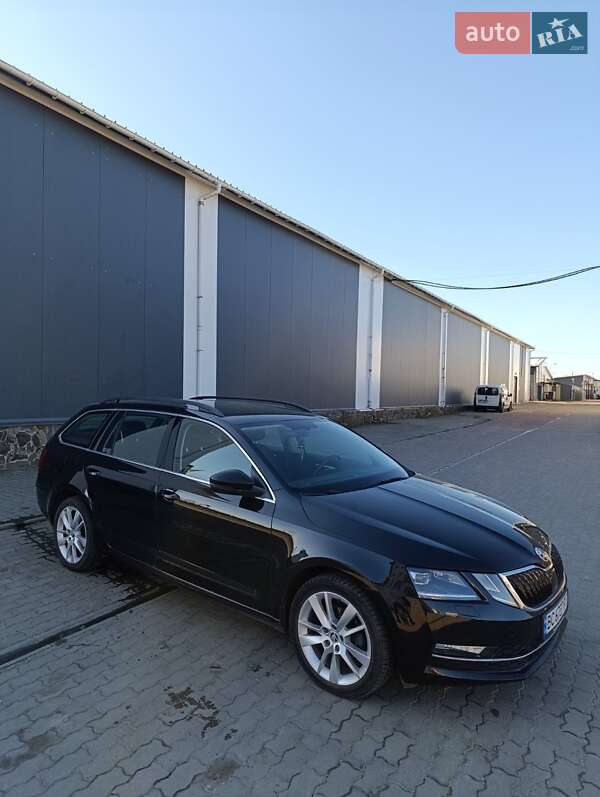 Универсал Skoda Octavia 2018 в Стрые