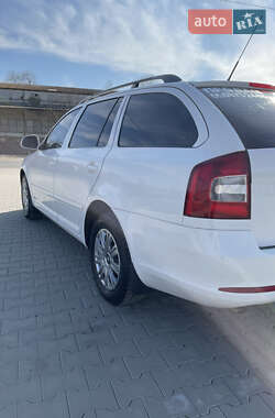 Универсал Skoda Octavia 2009 в 