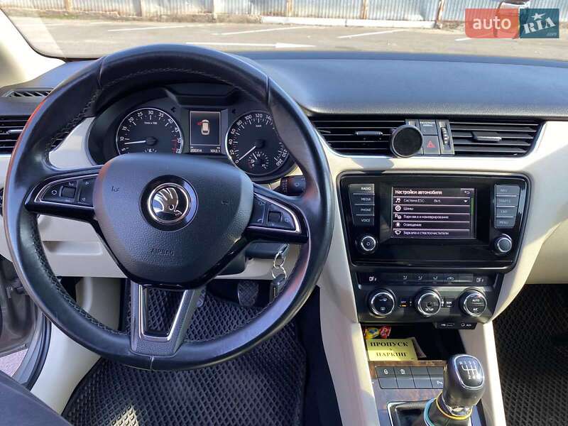 Універсал Skoda Octavia 2013 в Одесі
