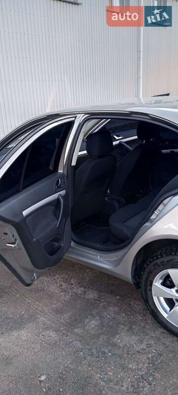 Ліфтбек Skoda Octavia 2006 в Прилуках