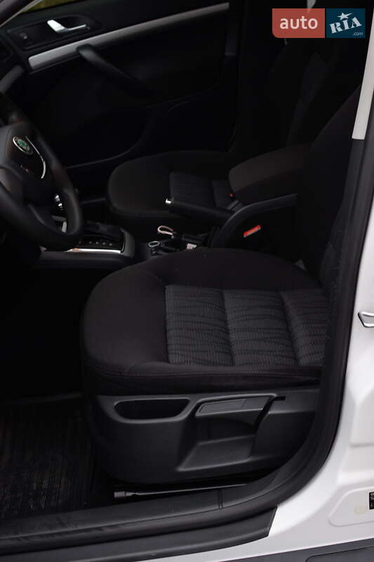 Лифтбек Skoda Octavia 2011 в Киеве фото 20 Лифтбек Skoda Octavia 2011 в Киеве