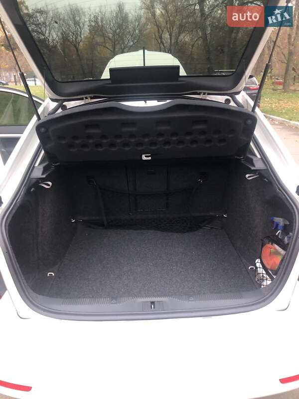 Лифтбек Skoda Octavia 2011 в Киеве фото 41 Лифтбек Skoda Octavia 2011 в Киеве