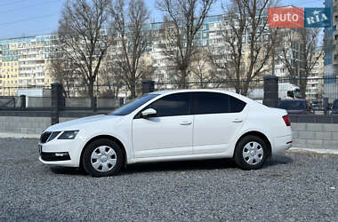 Лифтбек Skoda Octavia 2017 в 
