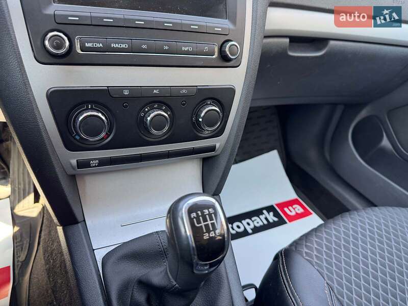 Ліфтбек Skoda Octavia 2012 в Запоріжжі