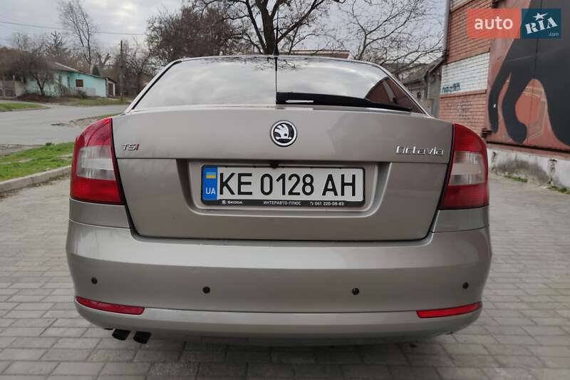 Ліфтбек Skoda Octavia 2009 в Дніпрі