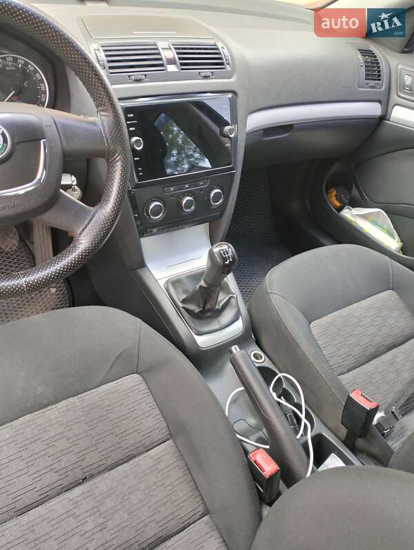 Лифтбек Skoda Octavia 2010 в Павлограде