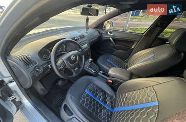 Лифтбек Skoda Octavia 2011 в 