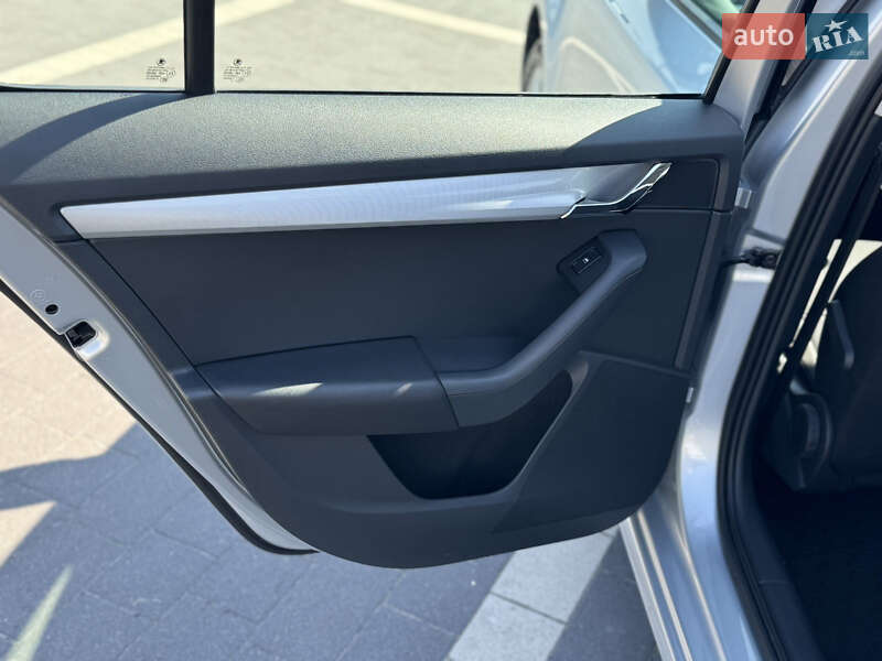Лифтбек Skoda Octavia 2015 в Мукачево