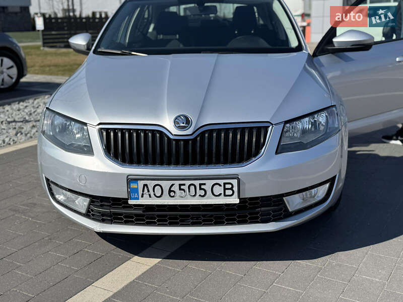 Лифтбек Skoda Octavia 2015 в Мукачево