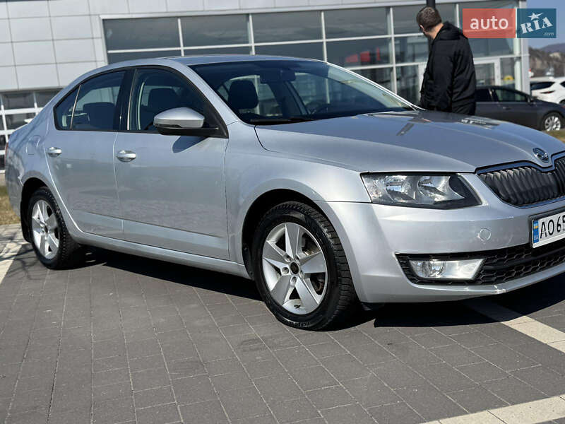 Лифтбек Skoda Octavia 2015 в Мукачево