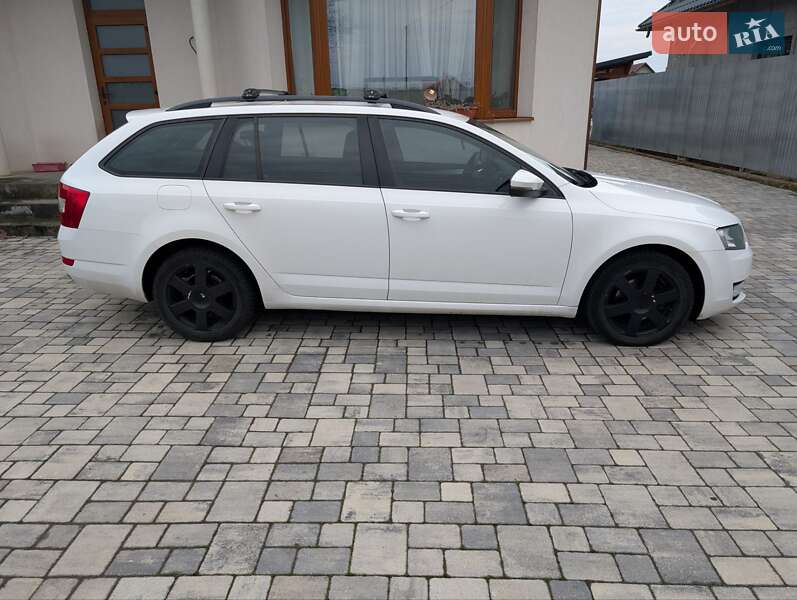 Універсал Skoda Octavia 2015 в Ужгороді