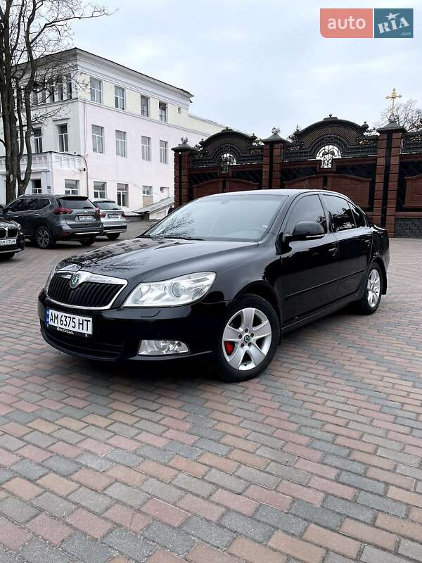 Лифтбек Skoda Octavia 2012 в 
