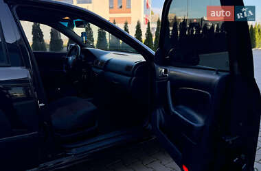 Ліфтбек Skoda Octavia 2003 в 