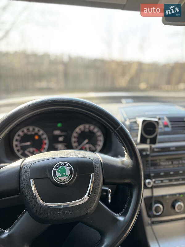 Универсал Skoda Octavia 2012 в Тячеве
