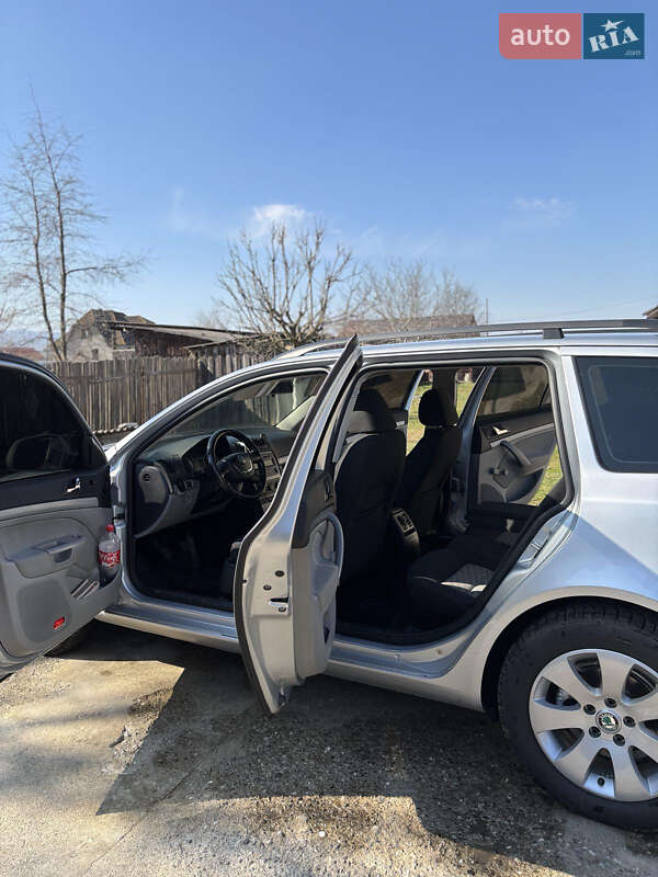 Универсал Skoda Octavia 2012 в Тячеве