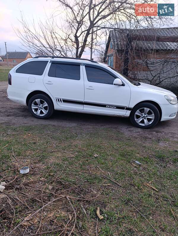 Универсал Skoda Octavia 2012 в Шептицькому