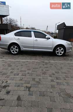 Лифтбек Skoda Octavia 2012 в 