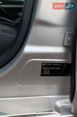 Лифтбек Skoda Octavia 2012 в 